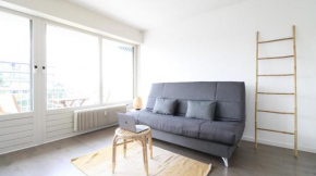 HOMEY JURA - BALCON / PARKING GRATUIT / PROCHE GENEVE